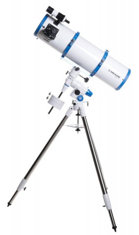 Meade LX70 R8 8" EQ Reflector Telescope