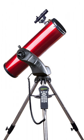 SkyWatcher Explorer-150P (150/750) Newtonian reflector on StarDiscovery WiFi goto mount with Synscan handcontroller